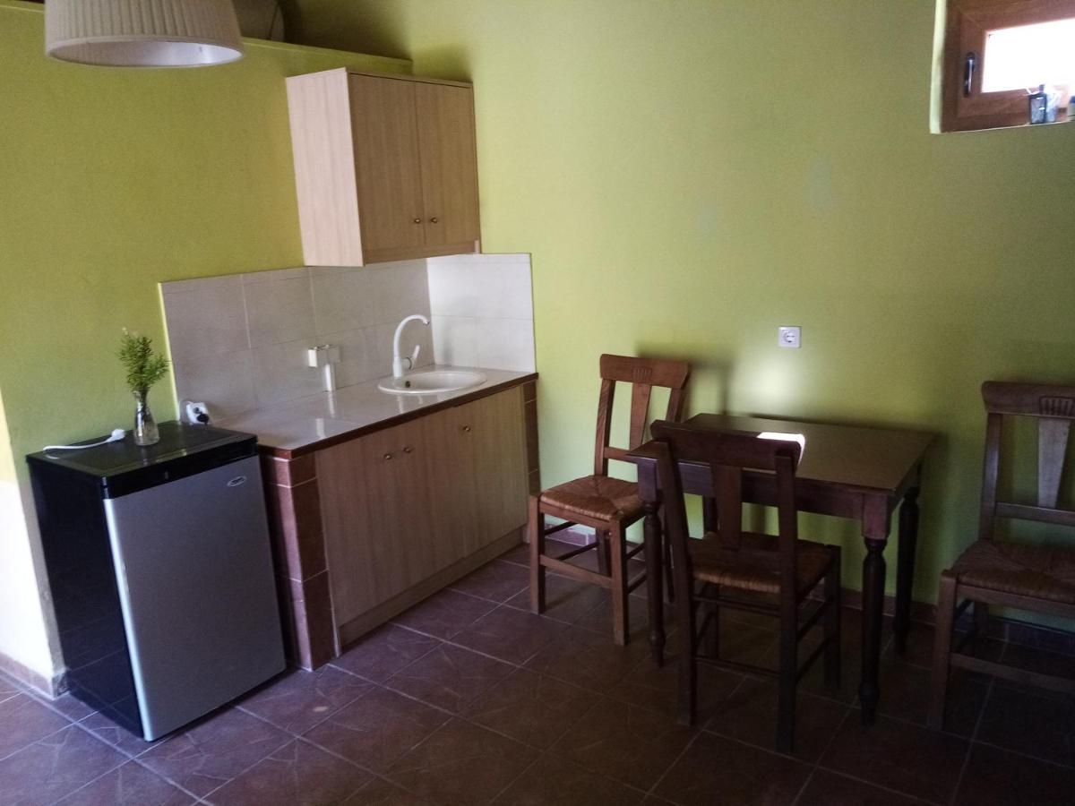 Akros Oreon Apartment Voliares Kato Simi Екстериор снимка